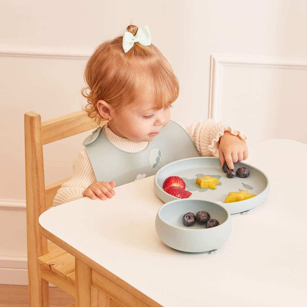Babador em Silicone Cloudy Buba Porco Espinho – BPA Free e Pega-Migalhas Infantil